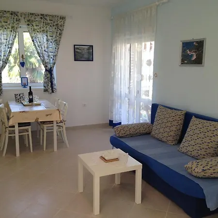 Agava Guest house Pirovac