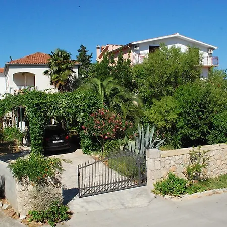 Agava Guest house 3*